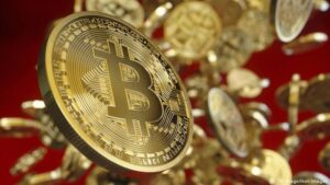 Bitcoin se acerca a USD 30,000