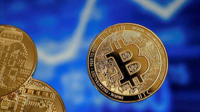 Bitcoin recupera el nivel de 50,000 dólares