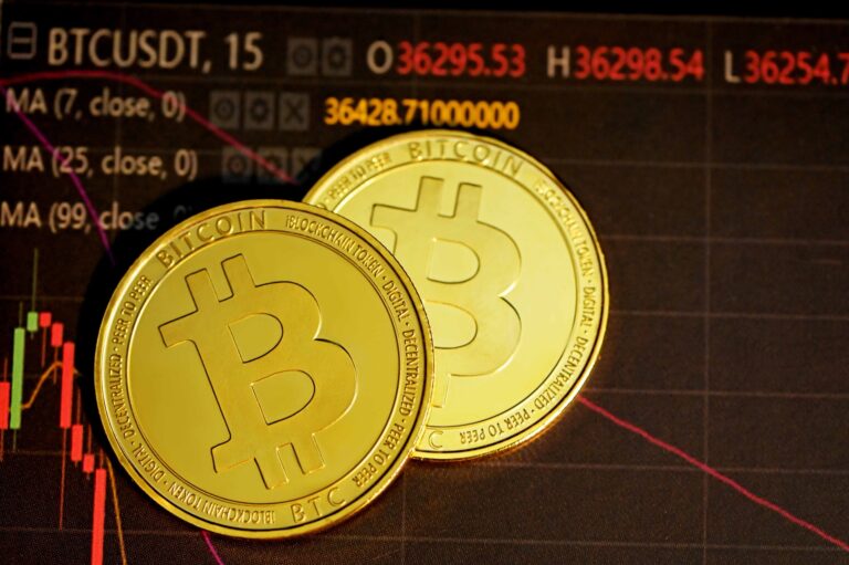 Ilustra el tema de las criptomonedas de Alexis Nickin Gaxiola