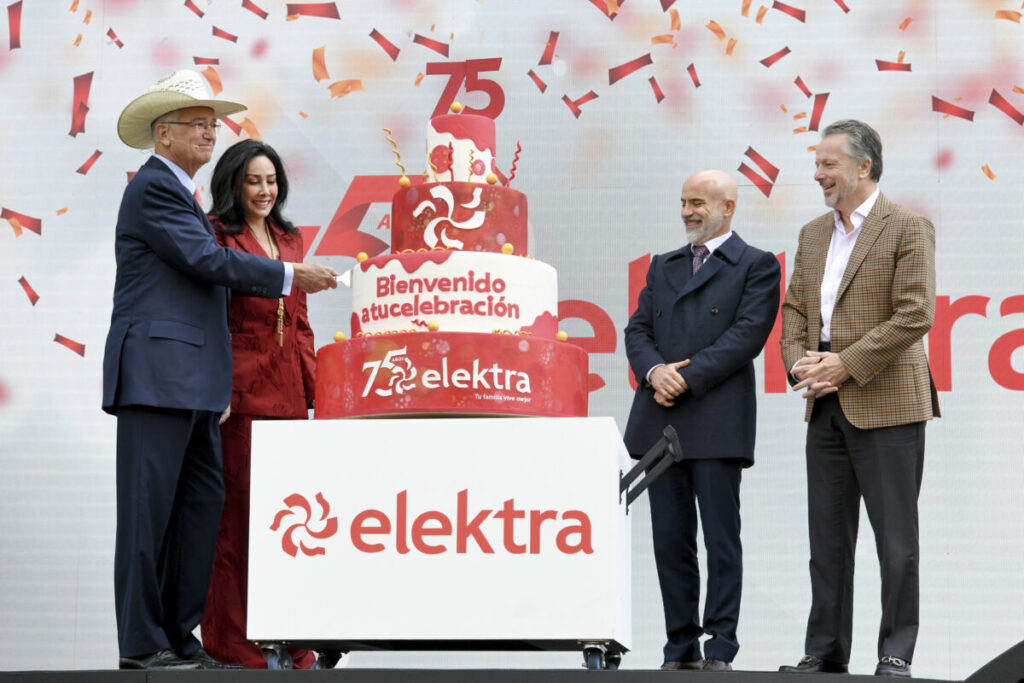 Elektra 75 años de compromiso con las familias mexicanas