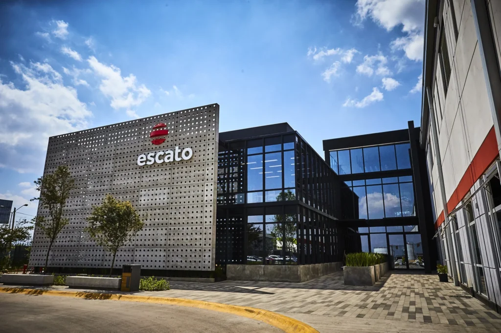 Escato impulsa cambio en mobiliario corporativo mexicano