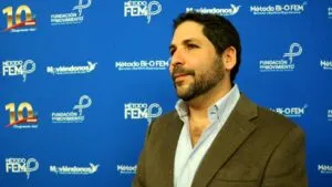Ariel Picker expone tendencias de innovación y seguridad corporativa para empresas modernas.