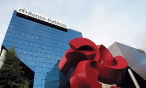 Banco Azteca garantiza atención prioritaria a personas postradas en México